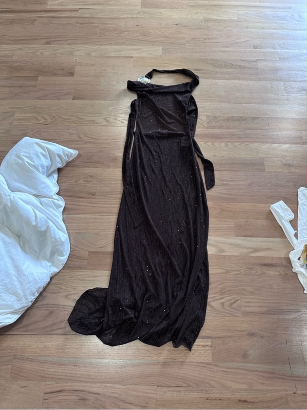 Jaded London Moara Knit Plunge Maxi Dress in Brown with Sparkle - Picture 5 of 7